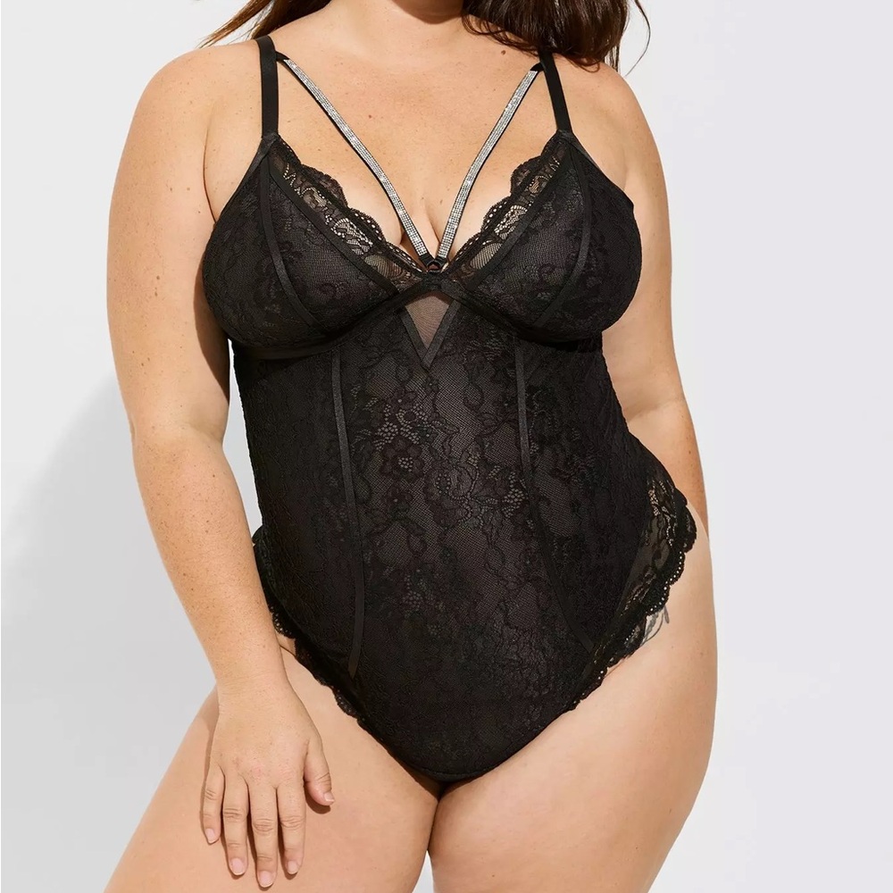 Torrid Diamante Black Lace Bodysuit Size 2 (18/20)